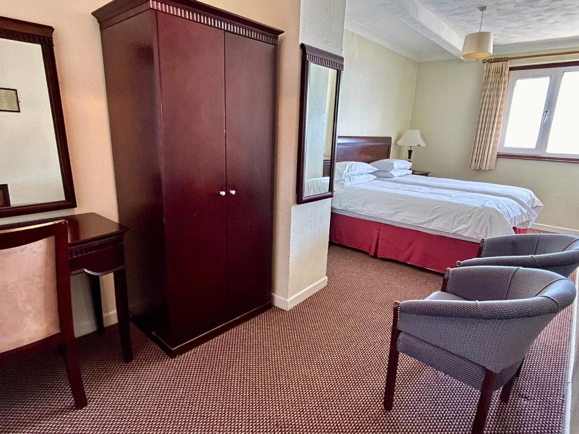 Bay View - Seafront, Sandown - Free Car Ferry For Bookings Of 3 Or More Nights, Subject To Availability Екстер'єр фото