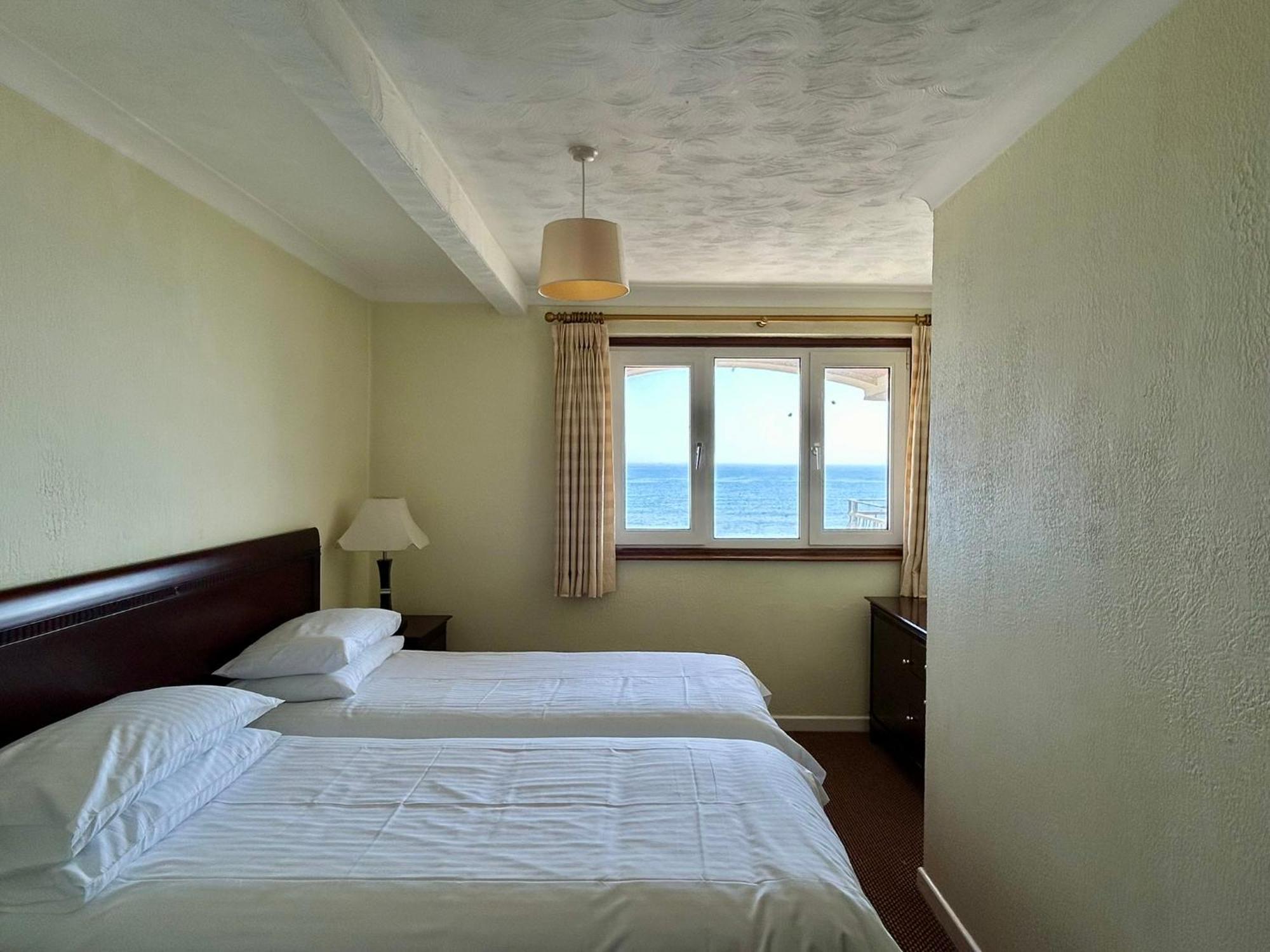 Bay View - Seafront, Sandown - Free Car Ferry For Bookings Of 3 Or More Nights, Subject To Availability Екстер'єр фото